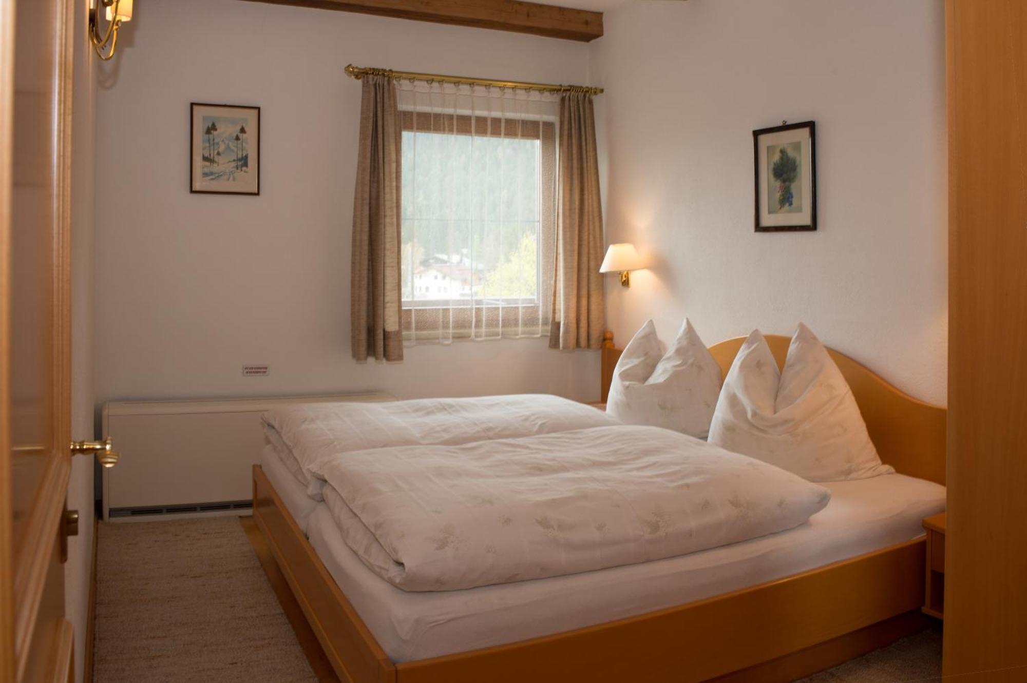 Kreuzhof Seefeld Seefeld no Tirol Quarto foto